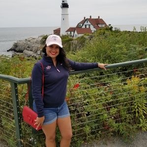 Meet your Posher, Brinia